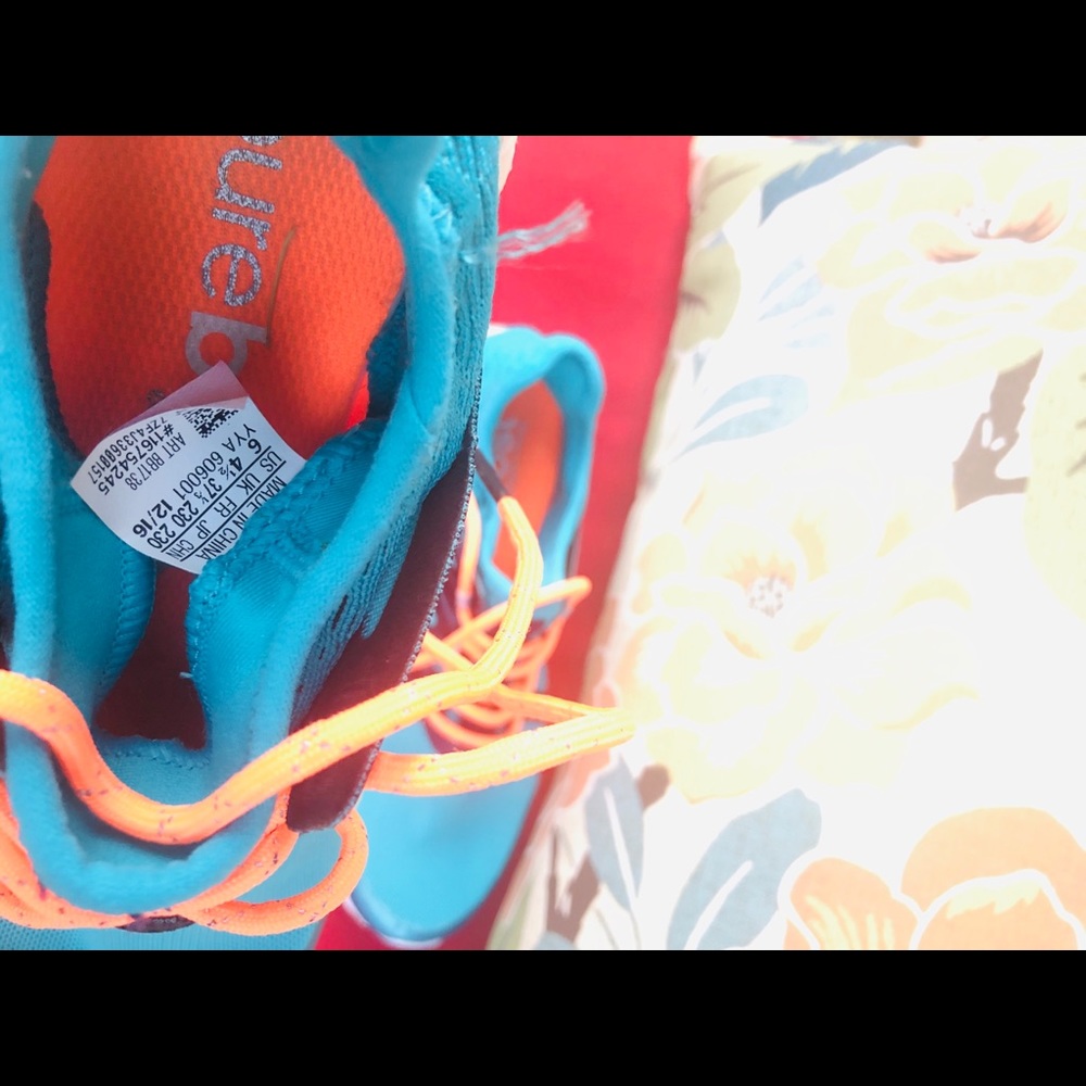 Adidas - Picture 6 of 6